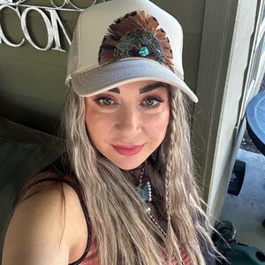 Meet your Posher, Denise